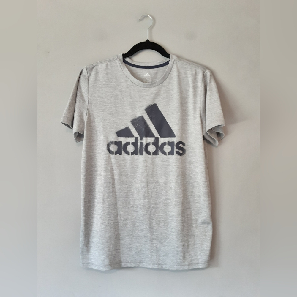 Adidas Gray Short-sleeved Tee